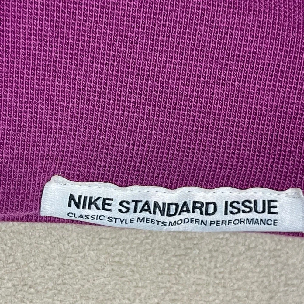 Nike Standard Issue Purple Hoodie Mens L‎ Sweatshirt Pullover Classic Modern